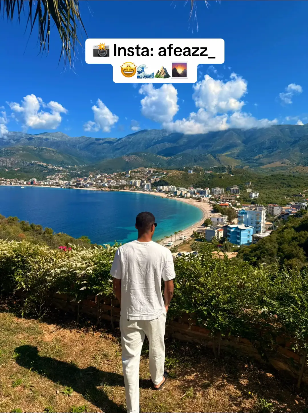 Un paysage incroyable où tu peux vraiment rester pendant 3h à regarder !  Let’s go insta 📸: afeazz_ #voyage #travel #paysage #albania