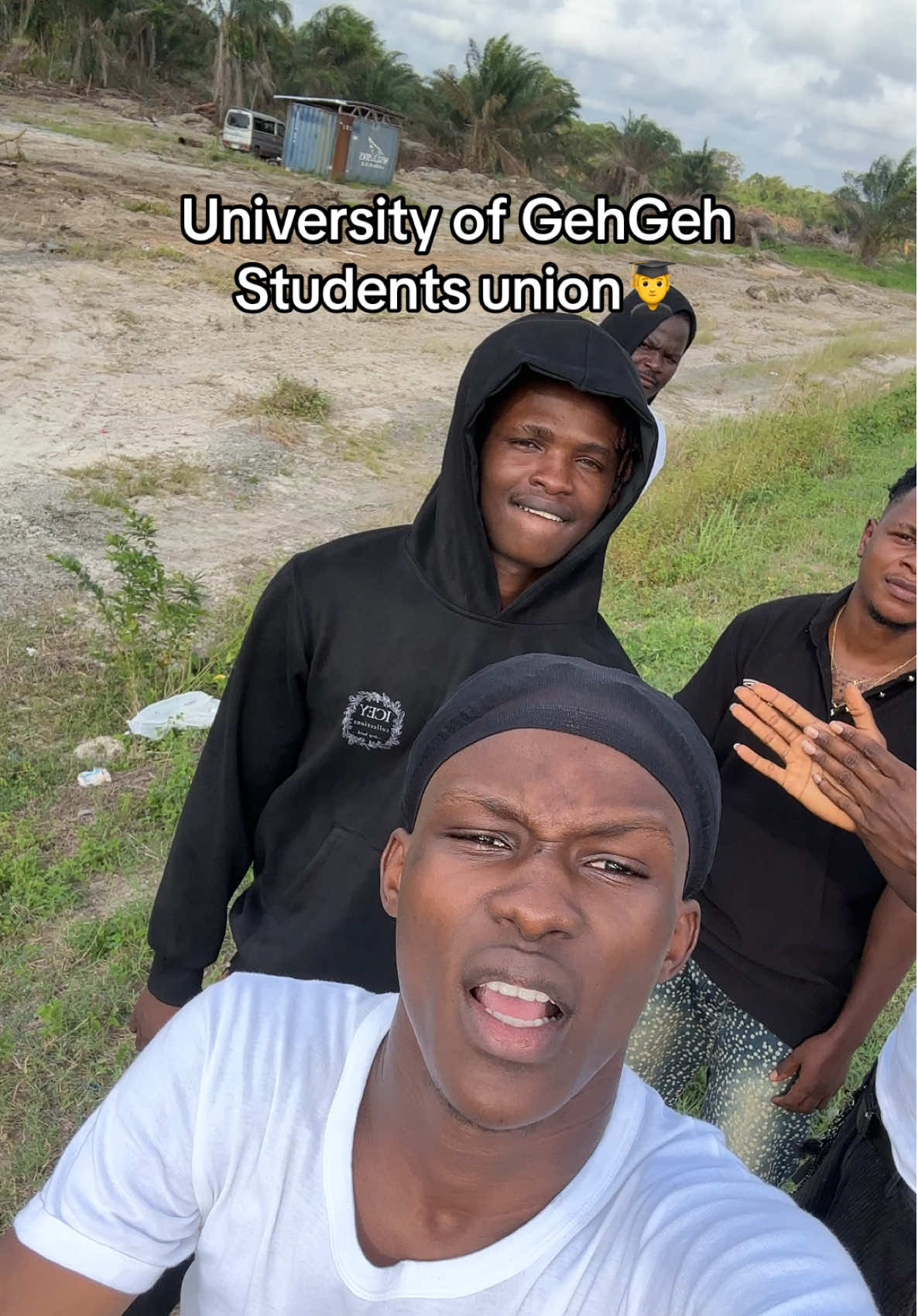 Proud students of University of GehGeh👨‍🎓 @GehGeh #gehgehuniversity #gehgeh #fyp #relatable 