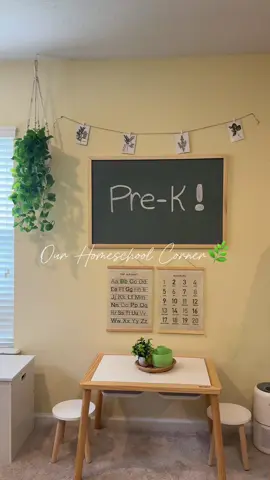 Our homeschool corner🌿🤍✨ I’m so obsessed with this little are and so excited to start our first day tomorrow! #momoftwo #homeschool #homeschoolroom #prekhomeschool #momof2 