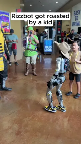 Robot got roasted by a kid #Robot