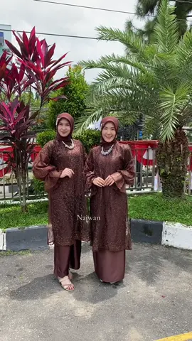New Aghnia SetCel & SetRok suka yg versi mana 😍