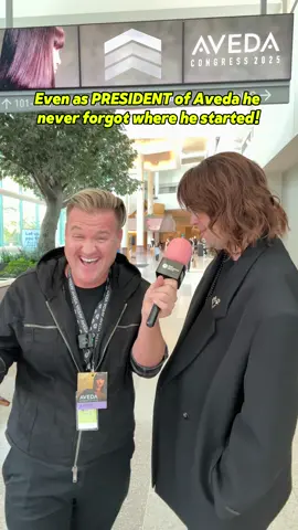 🙏 Being here at Aveda Congress for the first time and getting the chance to talk with Shane Wolf (Global PRESIDENT of Aveda! 😳 Thank you so much @) was incredibly surreal. What stood out to me most was that even at the very top position he reminded me he’ll always be a hairstylist FIRST. Hearing that from someone who went from behind the chair to leading one of the biggest beauty brands in the world is proof that no matter how far you go, it always comes back to the chair. 🫶 #aveda #avedacongress #hairdresser #hairstylist #avedasalon  ✨ If you’re new here, I’m Jeremy and I love sharing my favorite hair tutorials, styling hacks, and pro tips to help you get your best hair ever. From quick everyday looks to salon-worthy transformations, I make it easy to create styles you love without the stress. Follow for more easy hair tutorials, hair care tips, and inspiration to get better hair with less frizz, more shine, and long-lasting volume!! 