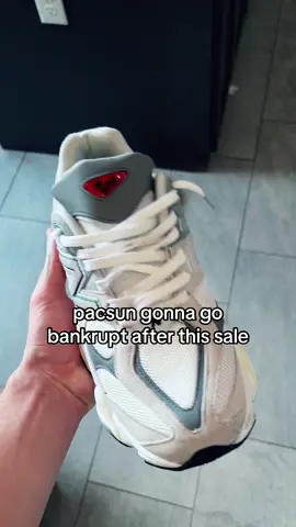 30% off is wild #sneakers #shoes #newbalance #fashion #run 