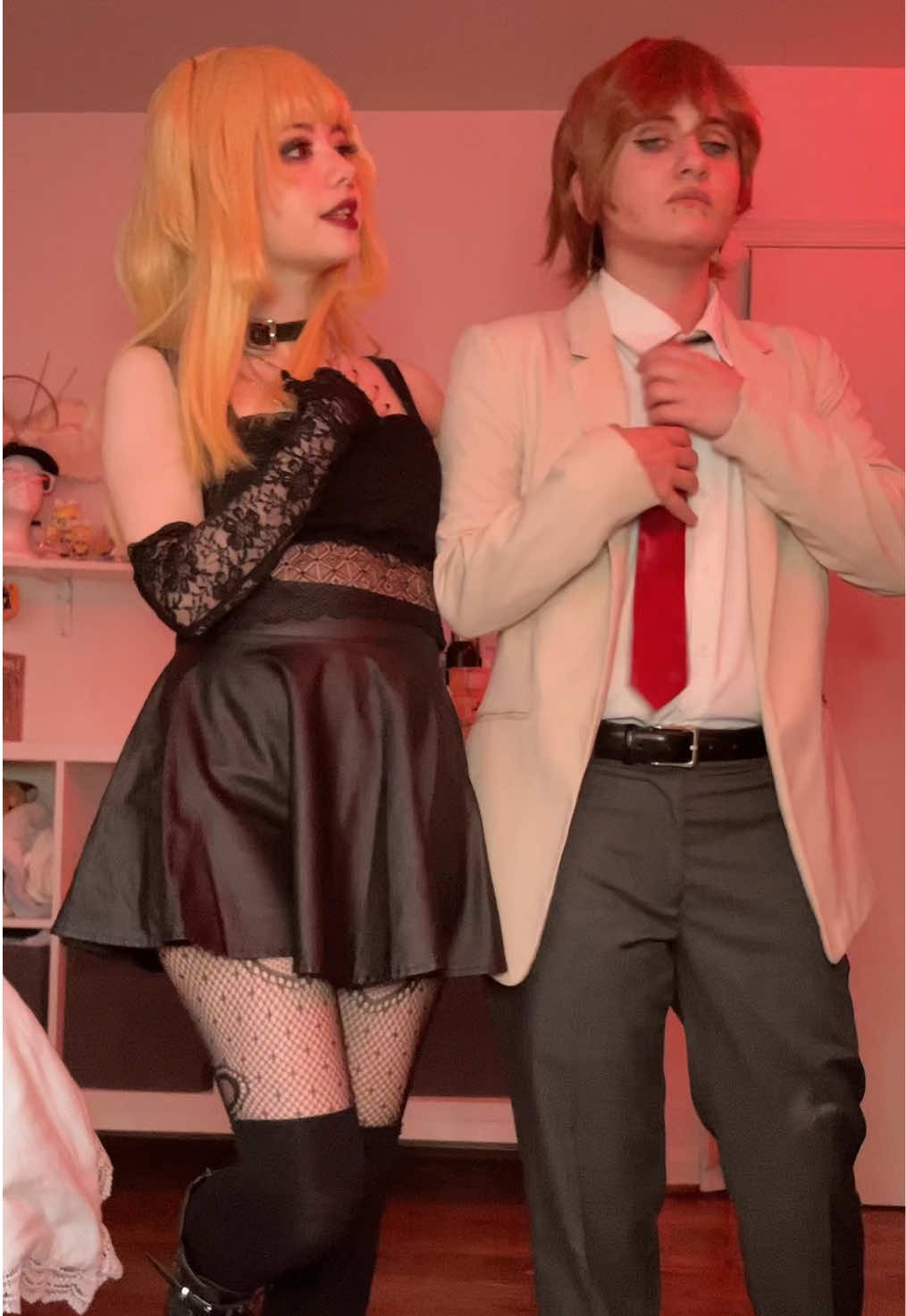 bro does not want it 🥀 @— #deathnote #misaamane #lightyagami #deathnotecosplay #misacosplay 