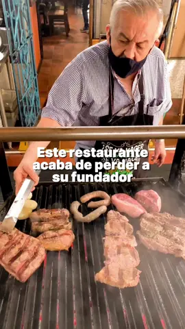 Pura Casta no es solo carne, es tradición, familia y pasión. Hoy, el legado del maestro Manuel Orbes sigue vivo en cada corte, en cada plato, en cada brindis. Porque como él decía: ‘¡Pura Casta y Basta!’ 🥩❤️ Ahora su hijo toma el mando de la parrilla, y con él llegan nuevos cortes como los argentinos 🇦🇷 Para mí un must son sus corazones de entrada y sus platos de autor como el lomo Ana Isabel 🤌🏻 Pero si les digo la verdad, todo lo que venden es espectacular, con cualquier plato van a la re fija 🫶🏻 Este lugar es uno de mis favoritos para comer carne en Cali.