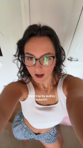 i’m obsessed with you @Audrey Hobert @Audrey Hobert World #thirsttrap#audreyhobert#whostheclown 