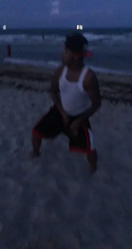 Night in Miami 😂😂😂😂😂 #hilightseveryonefollowers #comedian #funnytiktok #foryoupage 