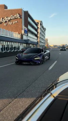 McLaren 💜