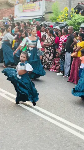 ඒ චූටි පැටියා 🥹❤️ #trending #dance #perehera #foryou #fyp #ambalangoda_අපි 