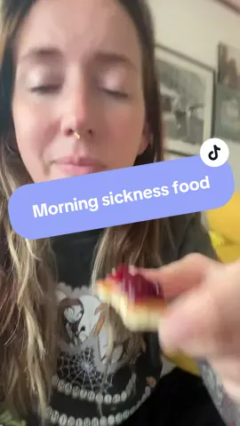 Morning sickness is a bitch #morningsickness #7weekspregnant #firsttrimester 