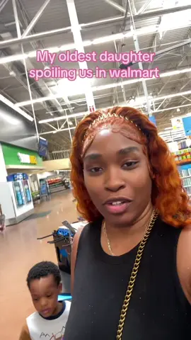 Walmart with all 5 of my daughters #familytime #kissimmee_florida #walmart #mskelianthem8kids 