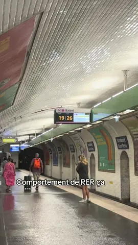 Plus que 18min🤭🤭🤭 #ratp #ligne8 #fyp 