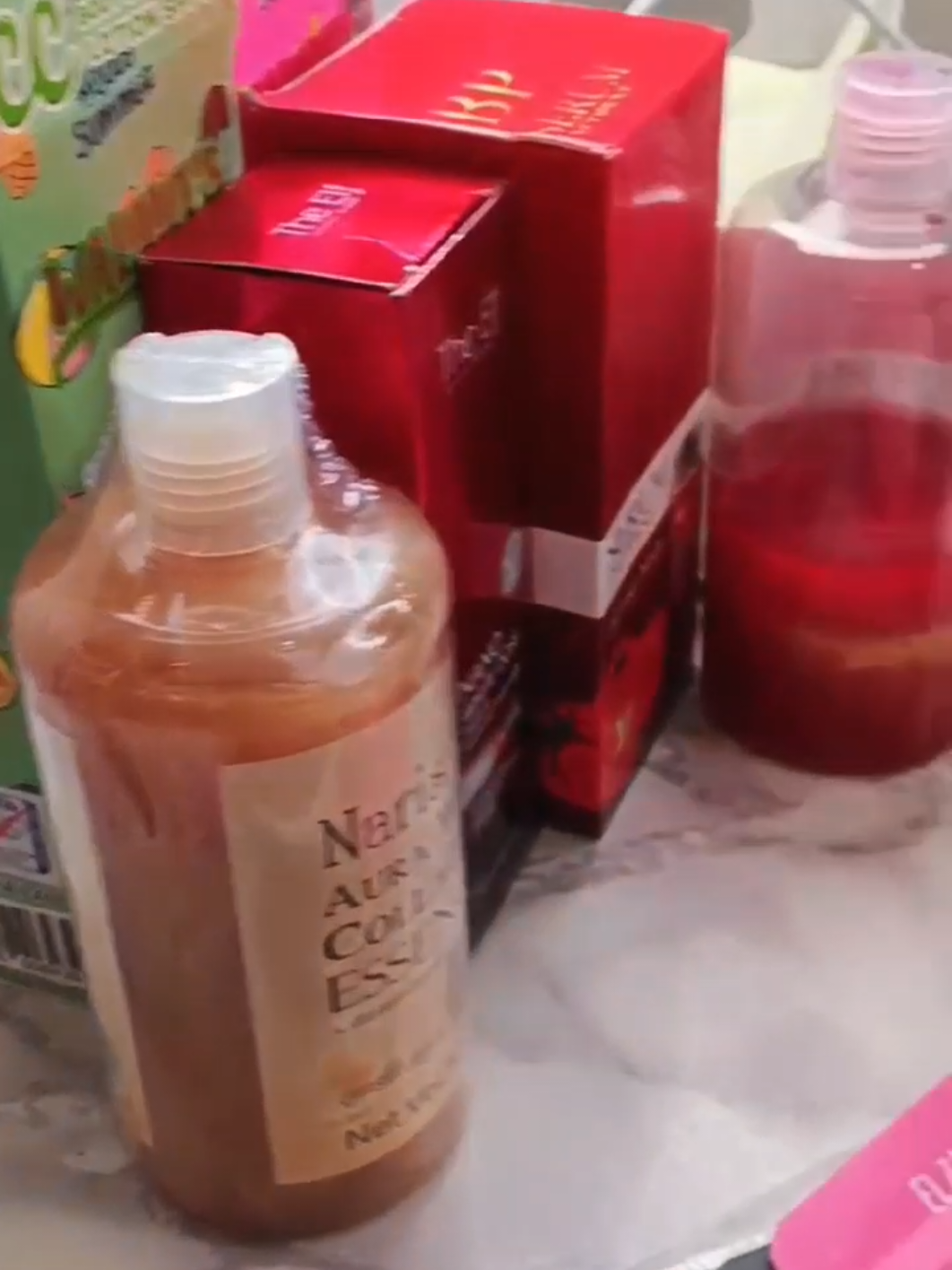 perawatan rambutnya gaess biqr nggak rontok biar nggak ubanan gasskeun elite hair nya yaaa