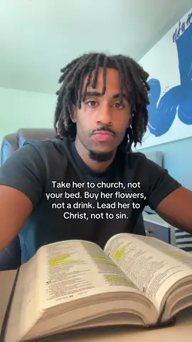 How it should be🤝🏾 #christiantiktok #bible #fyp #sunday #church 