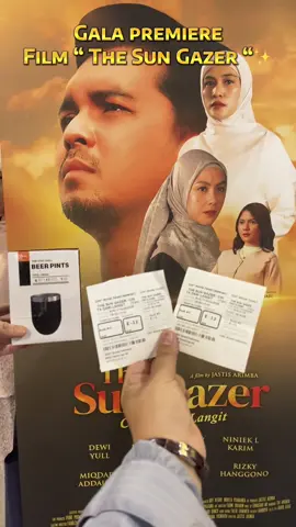 Gala Premiere “THE SUN GAZER-Cinta Dari Langit” 🌞 Guys.. aku gak bohong bagus , keren filmnya . Plot twist penuh dengan masyaa allah tabarokalloh pokoknya.. kalian akan terbawa suasana sepanjang film. Entah dibawa nangis, ketawa, emosi  Sebagian relate dengan diri kita .  Pokoknya saksikan film The Sun Gazer - Cinta Dari Langit 21 Agustus 2025 di Bioskop kesayangan 😚 #Film #filmindonesia🎬 #TheSunGazer #galapremiere 
