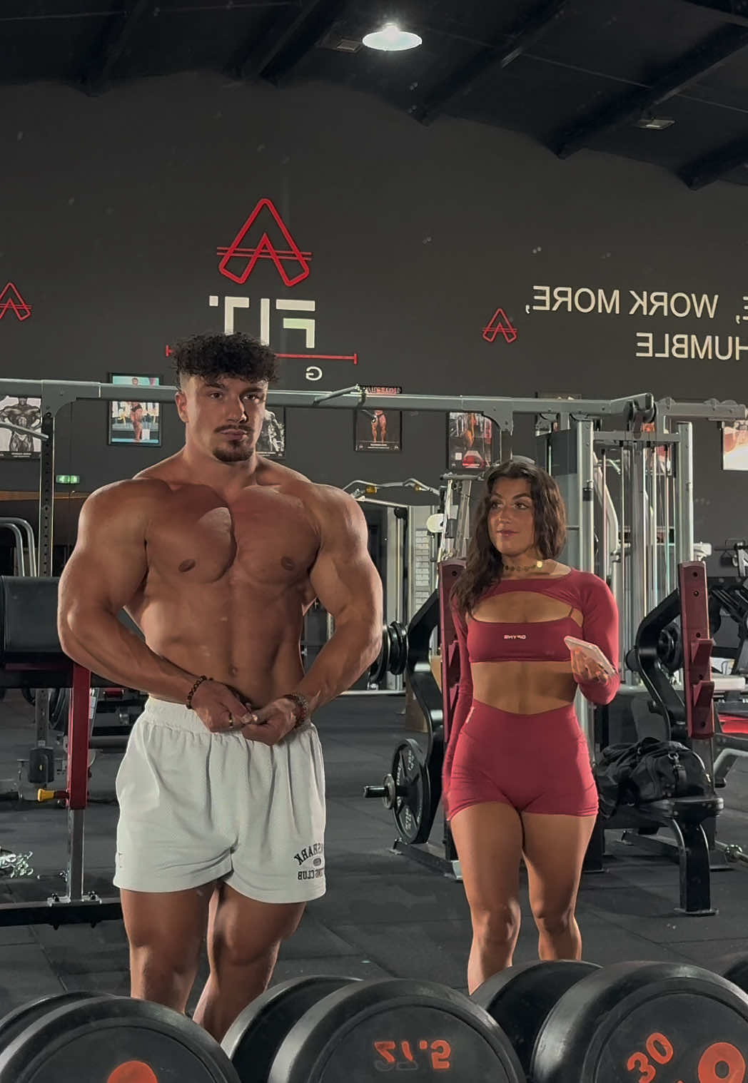 À votre avis que m’a t’elle demandé ? 🤔 #pourtoi #foryou #bodybuilding #body #motivation 