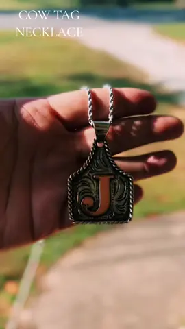 STILL IN LOVE AS ALWAYS😍 all handmade and great quality! Comes with the chain! #westernstyle #westernnecklaces #cowtag #southern 