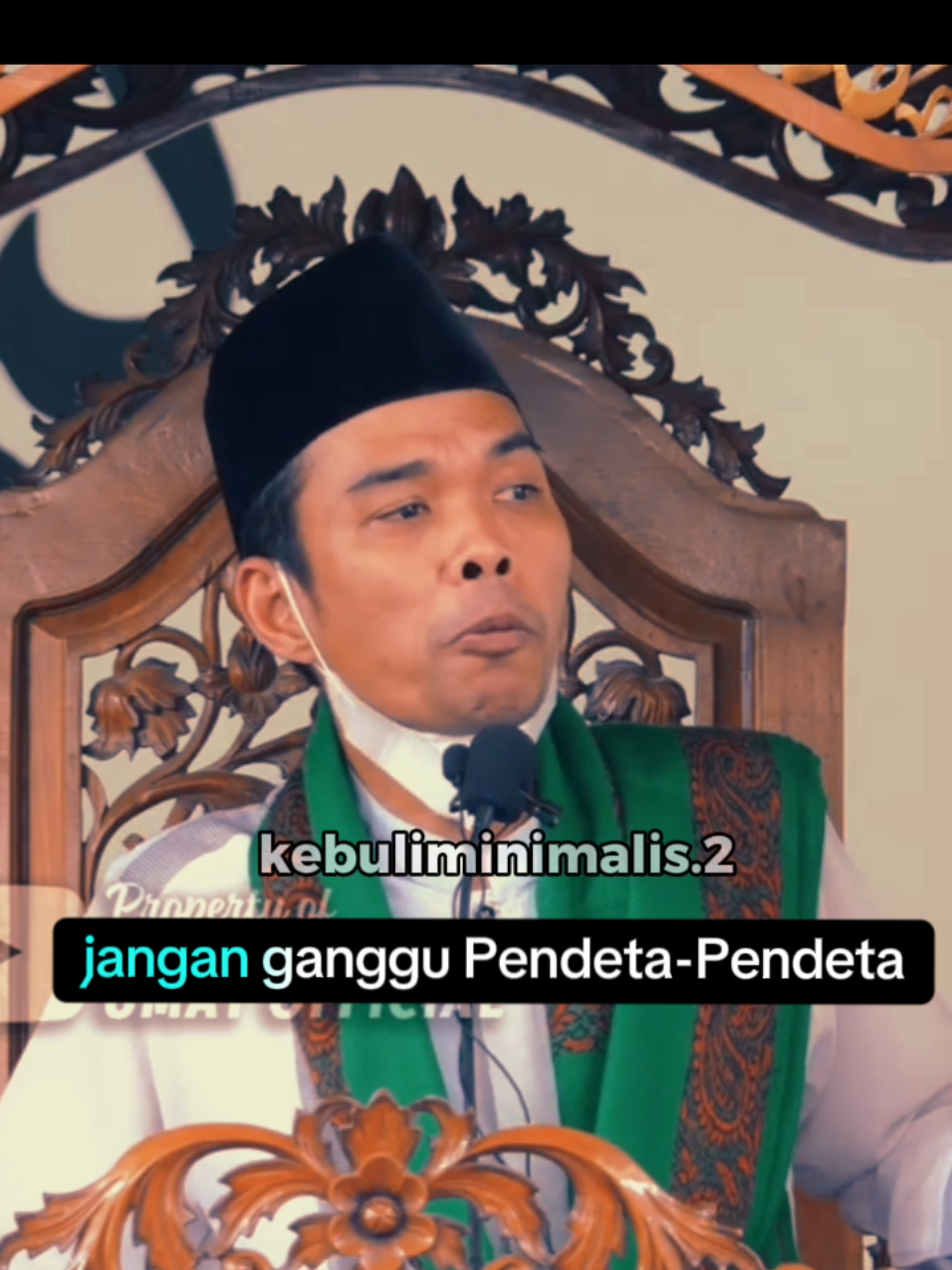 Yang diajarkan Rasulullah Muhammad Shallallhu Alaihi Wasallam. Jangan ganggu tempat ibadah agama lain, jangan ganggu pendeta, jangan bunuh anak kecil, jangan bunuh orang tua, jangan bunuh wanita, jangan robohkan rumah, jangan potong pohon. #ustadzabdulsomad #janganganggu #Agama #hormat #jangan #ganggu #ibadah #bertemu 