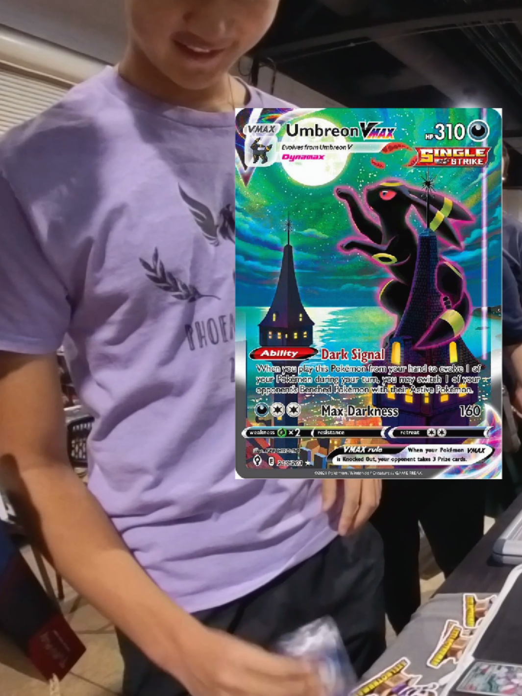 $15 Card traded for $1000 Card 😅🤷‍♂️💰 #pokemoncommunity #vendorpov #pokemoncards #pokemon #umbreonvmax 