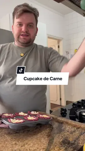 tentando fazer um almoço com o que tem na despensa 