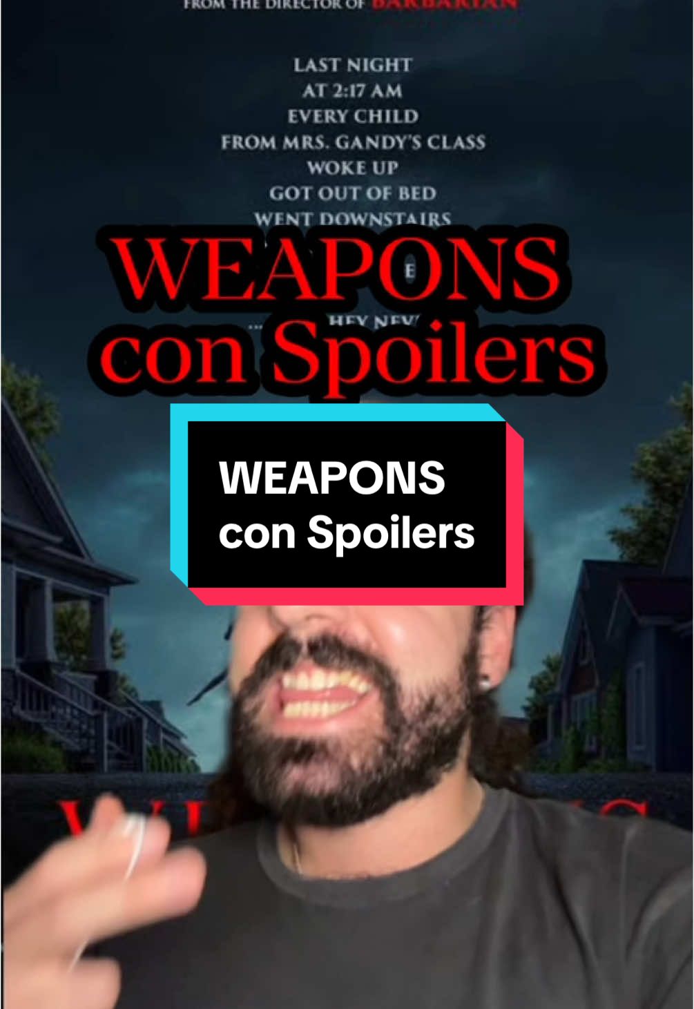 Ahora sí, último video que hago de esta película pero es que me obsesioné. En mi canal de YouTube tengo un video de una hora hablando a fondo de todo: resumen, análisis, alegoría, y par de películas de terror que se suman a la lista de joyas de este año. Link en mi perfil, y más películas como estas por favor. #weapons #cine #spoilers #terror #lahoradeladesaparición #pelicula 