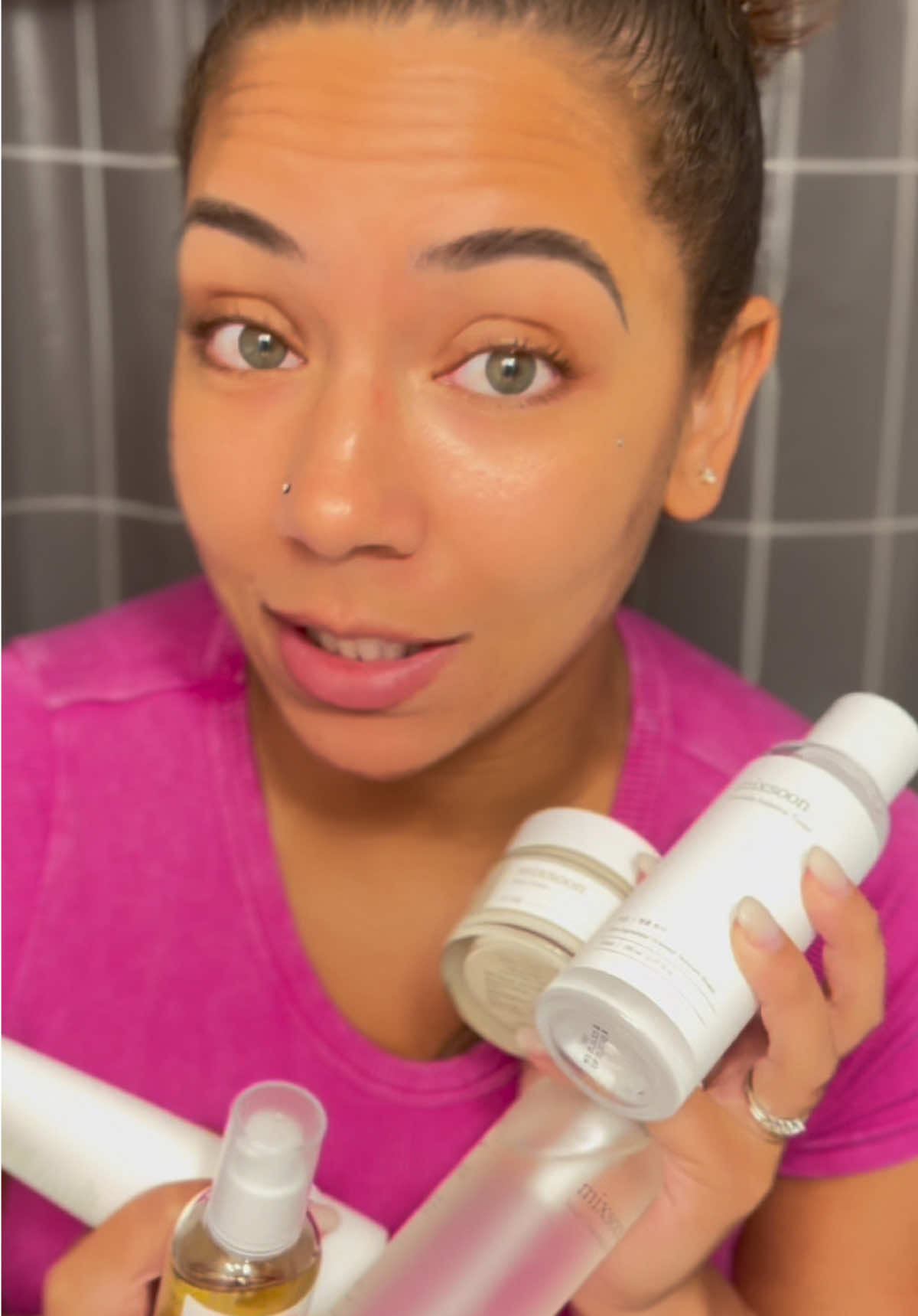 Literally dropped my old skin care routine over night! And if you know me I’m always uneasy trying something new on my face.  #skincare #skincareroutine #SkinCare101 