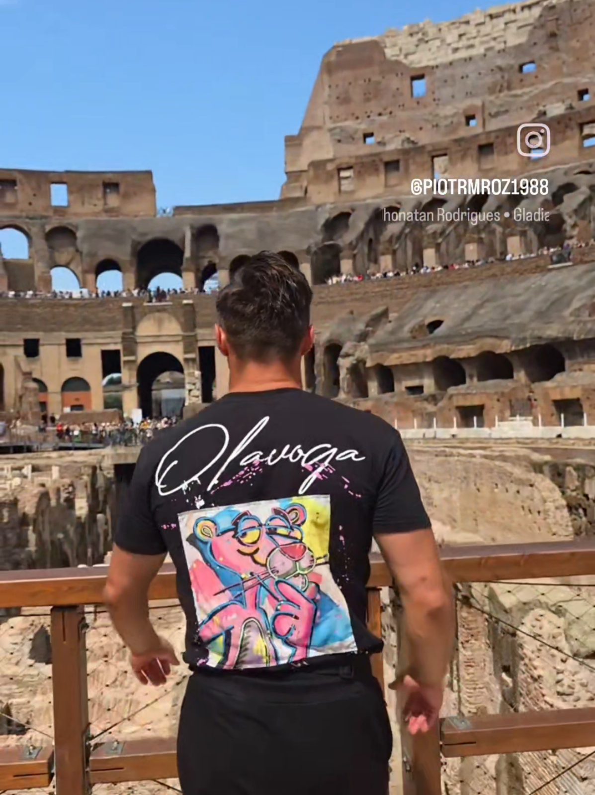 Feel like a gladiator 🔥 #roma #coloseum #gladiators 