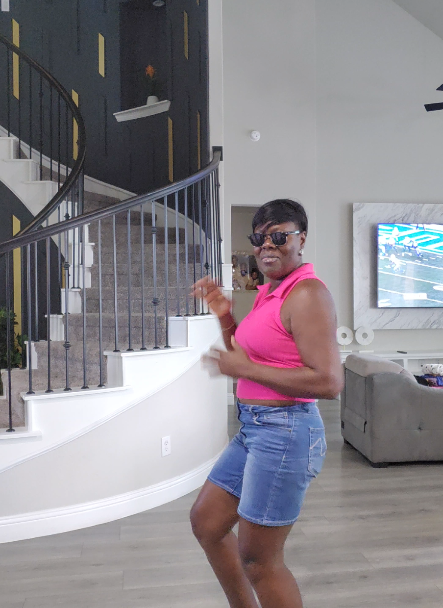That ONE aunty who refuses to grow up… Age? Just a number. Vibes? Forever 21#ghanatktokers🇬🇭🇬🇭🇬🇭 #fyp  #nigeriantiktok🇳🇬 #viraltiktok  #ghanafunnyvideos 