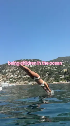Getting married in less than two months and still act like a child #boatday #abbeyleague #mermaids #bachelorette #BestFriends 