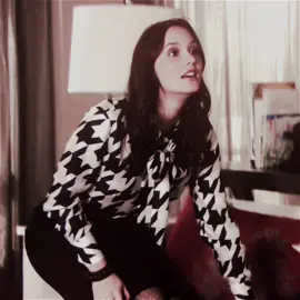 lets ignore the fact she got right under him a few episodes later😭 / ac @jeansaudios / twixtor on my payhip<3 #blairwaldorf #gossipgirl #leightonmeester 