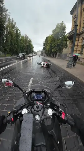Yep it’s me! 😀.                         EL DRIFTO✌️✌️🤭  #foryoupage #fyp #motorcyclelife #bikersoftiktok #bikergirl 