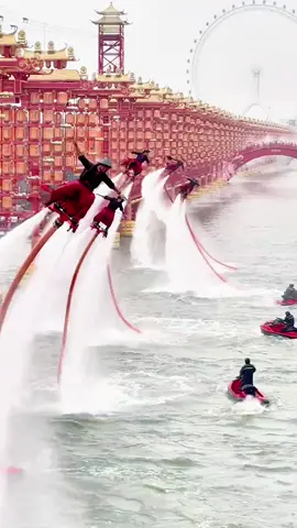 河南老街#水上飞人 #凤凰飞天 @大唐百戏园 #fair #funfair #carnival2025 