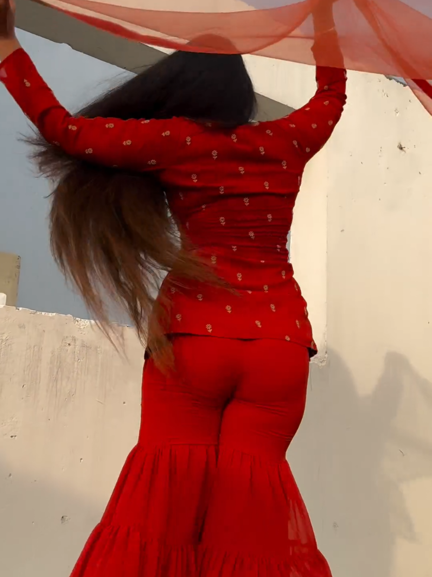 “You don’t need to be perfect to start, but you need to start to be perfect.” @amanjotbaath_official @amanjotbaath_official  #✨ #famous #dancing #reels #learning 