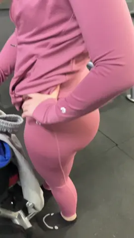 Tiene puño, me gusta #gymgirltiktok #gymgirlies #gymbros #gymmotivacion #gymclothes 