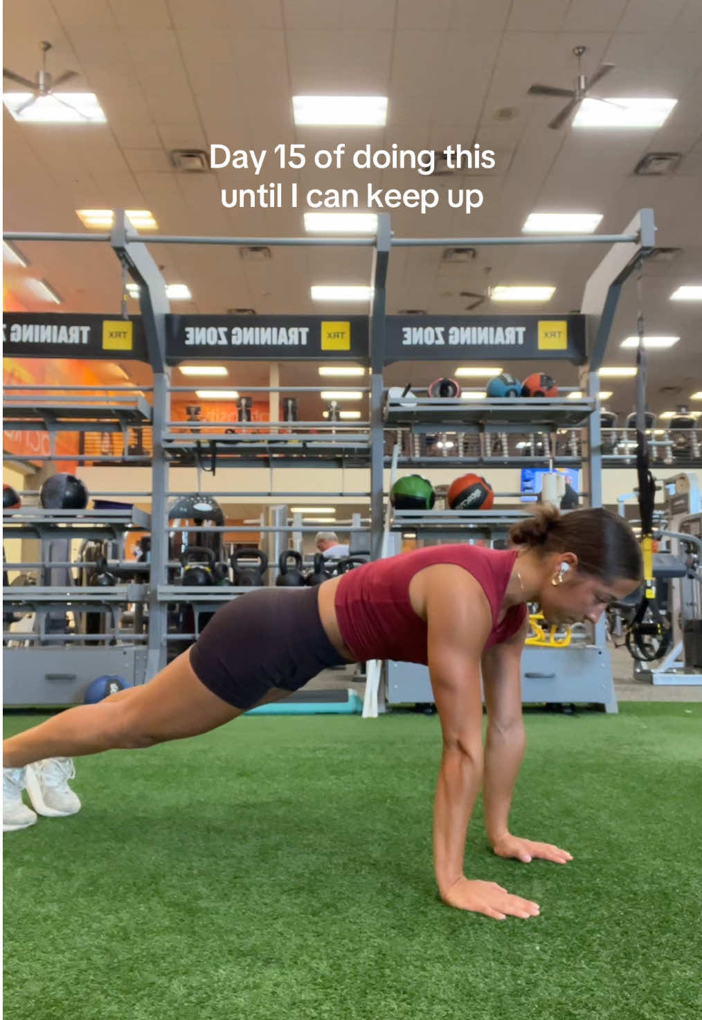 Ladies and gents I think today was the day🤭 #pushups #pushupchallenge #Fitness #growth #progress 