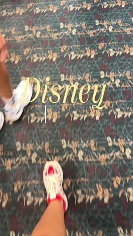Exhausted is a understatement #disneyinaday #disney #wdwtiktok #wdw #disney #waltdisneyworldparks #waltdisney #flying #waltdisneystudios #dayinmylife #waltdisneyworldresort 