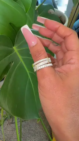A stackable ring that’s simple, sparkly, and totally mix-and-match ready. #stackablering #minimaljewelry #ringstackstyle #everydayglam #daintyaccessory 