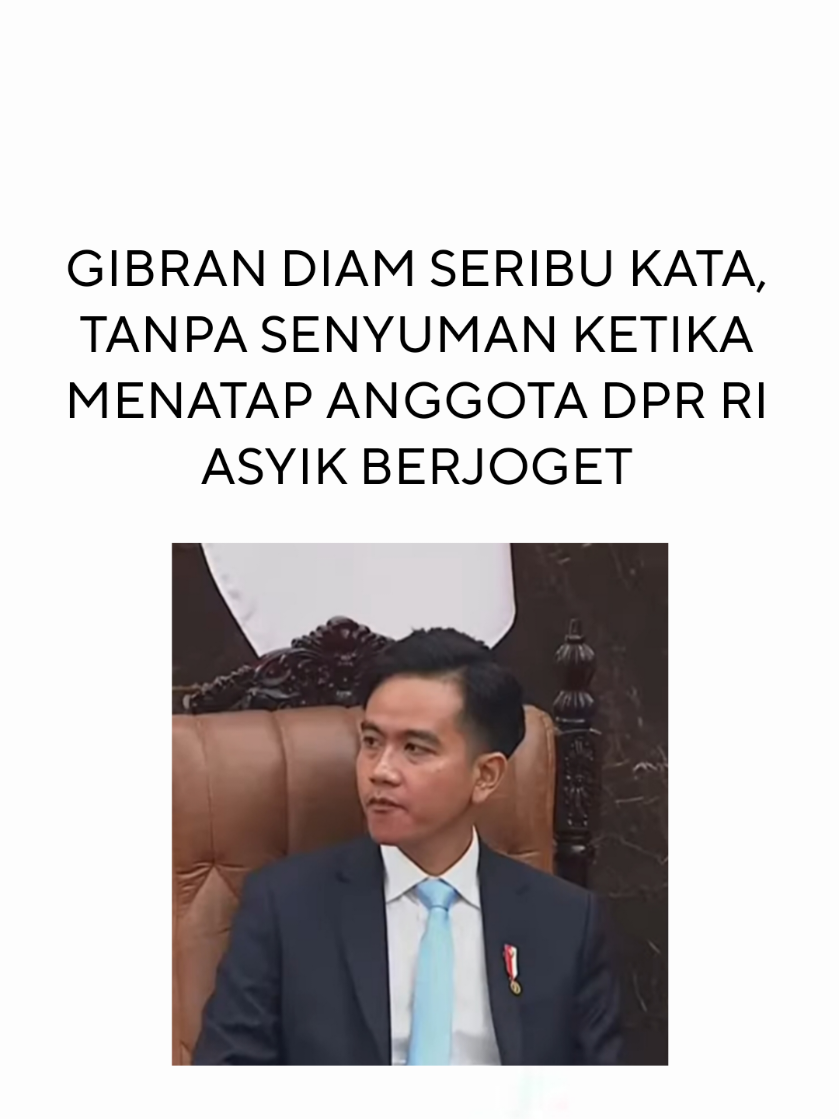 Tidak ada senyuman terpancar dari raut muka Gibran Rakabuming Raka ketika melihat  dengan mata kepalanya sendiri anggota DPR RI asyik berjoget. Wakil Presiden RI itu hanya diam terpaku dan sesekali menatap tajam mereka yang menari diatas penderitaan rakyat (Source: YT Nusantara TV) #gibran #gibranrakabuming #wapres #wapresgibran #gibranrakabumingraka 
