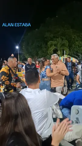 Con toda la aptitud... Ferias de san joaquin #esviral  #creatorsearchinsights  #renacervallenato🇻🇪🇻🇪🇻🇪  #alanestaba 