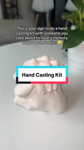 A hand casting kit is a great way to make a memory of you and a loved one for life! 😊 #handcastingkit #handcasting #handcastingcouple 