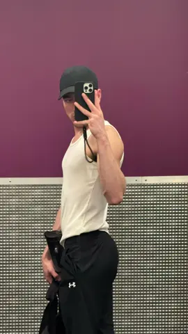 Ig: elvissanchez__