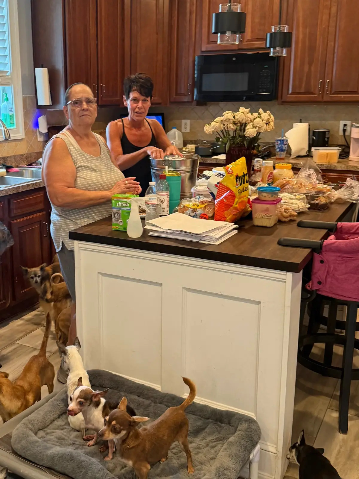 It’s not much but I’m so appreciative to all of my aunts who work here. So today I decided that we’re gonna cook out for everybody since it’s nail day. Unfortunately we’re missing a couple. But that’s OK, the rest held down the fort. Burgers, hotdogs, ribs, and all the fixins. Combine that with the misfits under Foote, and it makes her one interesting afternoon.😂😂😂 Thank you my wonderful and loving staff who loves these guys as much as I do and it shows in your everyday actions with them.❤️❤️❤️ Bglws.Com Https://linktr.ee/bigguylittlesworld 
