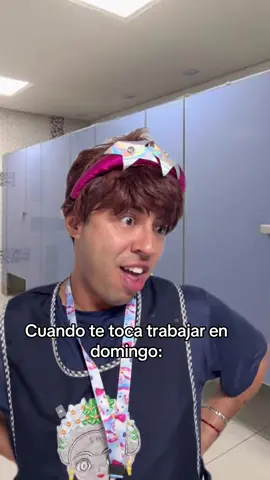 Cuando te toca trabajar en domingo #comedia  #domingo 