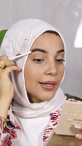 بقينا نعمل الحواجب بالمعكوس😂❤️#reels #makeup #makeuphack #makeuptutorial 