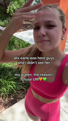 @Alix Earle come to pearson bookie #fyp #alixearle #umiami #miami #universityofmiami #influencer 