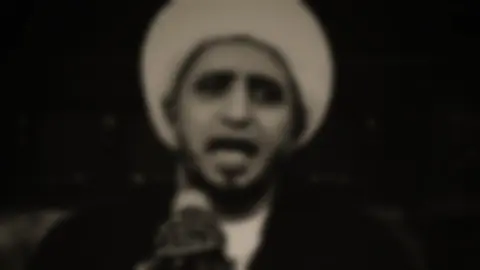 🤍🤍#الشيخ_علي_المياحي #fypシ゚  #طريق_الحسين_طريق_الله #fypシ゚  #شيعة_الامام_علي_عليه_السلام #fypシ゚ 