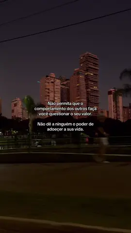 #frasesmotivacionais #reflexao #foryou #fyp 