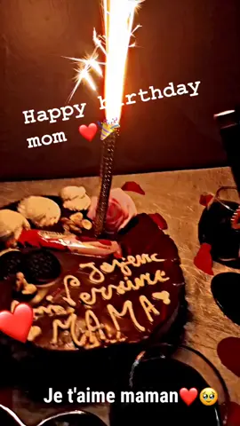  À ma reine 👑 Joyeux anniversaire mamati 🎉 la plus belle des maman ❤je te souhaite tt le bonheur du monde j'espère que cette année t'apporte le meilleur ❤️ et surtt la santé ❤merci pour ta tendresse ta gentillesse merci pour tt et bcq plus ta présence ❤️rabi ykhlik liya taje fok rasi w ytawel fi 3omrek  mimti la3ziza w ya3tik sahtek ya aghla chakhs fi hyeti❤️❤️                    je t'aime mamati💌💋 يا رب هي أمي و عيني و جنتي يا رب أسعدها❤ و اطل في عمرها و أبعد عنها كل أذى و سوء و اشفيها و احفظها لي يا رب العالمين🤲🤲🤲 كل عام و أمي بخير  🥰   احبك أمي أدامك الله لي حضنآ دافئا طول حياتي ف انت بسمة حياتي  ربي يخليك ليا حبيبتي 🥰🥰💋#دير_جام_في_خاطر_هاذ_الفيديو❤✨ #شعب_الصيني_ماله_حل😂😂 #mama#عيدميلادسعيد🎂🎁🎉#امي 