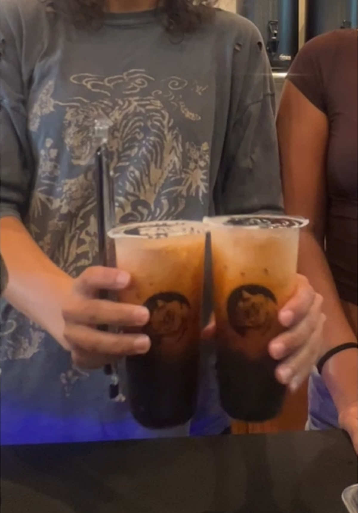 makes me want a thai milk tea real bad #bobarista #fyp #bobatea #sisters #SmallBusiness 
