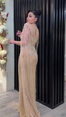 (مصنع سحرالشرق تصميم فساتين)تحت اشراف مصممون متخصصون اشغال يدويه ✅ تصميم وتفصيل بالطلب ‏‎✔️نصمم القماش شك يدوي  ✔️ التفصيل متاح حسب الطلب ‏‎📲ا ع ليس لنا اي فرع ولا يتبع لنا اي حساب اخر لاقمشة سحر الشرق    ‏‎عندك مناسبه وحابه تكون لكـِ اطلالة الفنانات والمشاهير 💎🤗  ‏‎تابعي حسابنا وشوفي تنفيذنا لافخم التصاميم  ‏‎العالميه والمحليه بادق التفاصيل  ‏‎💎 💎 ‏‎متخصصون بتصميم وتفصيل افخم اقمشة العرايس واقمشة سحر الشرق والفنانات والمشاهير  ‏‎المرصعه بالكريستال والمشكوكه باليد بكل دقه وحرفيه 💎👗👑👍 ‏‎حيث نصمم جميع المقاسات ونوفر كل الالوان . ‏‎( مستعدون لتصميم اي موديل من خارج حسابنا) . ‏‎والتعديل عليها بمايناسب اذواقكم ☝🏻👍 ‏‎❤️التعديل متاح لاي موديل ❤️ ‏‎   🌐 تسويقي اون لاين فقط 🌐 ‏‎طريقة الطلب ‏‎✅اما تطلبي القماش فقط مع البطانه والتركيبات ‏‎بدون تفصيل  ‏‎ ✅او تطلبي القماش شامل التفصيل ‏‎👗✂️🧷📌 ويوصلك مغلف جاهز. ‏‎✅مدة الطلب ١٥ يوم لشهر حسب ضغط الشغل والطلبات ‏‎✅توجد لدينا خدمة الطلب المستعجل وذلك بفارق سعر يضاف على السعر الاصلي . ‏‎✅ القماش شغله شك يدوي كامل امام وخلف  ‏‎مقصوص عالموديل بمقاساتك جاهز للخياطه من الجنبين ويتركب شغلها تركيب . ‏‎اما البطانه تجي غير مقصوصه بالمتر . ‏‎✅ مدة التفصيل اسبوعين بعد تصميم القماش . ‏‎✅ بالنسبه للمقاسات نصمم الاقمشة حسب مقاسات الزبونه من سمول وحتى اكس لارج  اما المقاس الكبير جدا  يعمل طلبيه بفارق في السعر  ‏‎✅ تؤخذ القياسات من مشغل مكتوبه ومرسومه كامله. ‏‎✅التعديل وتغيير اللون متاح لاي موديل .لطلب من داخل السعودية  0508018058# لطلب من خارج السعودية  00966508018058 ‏ ‏